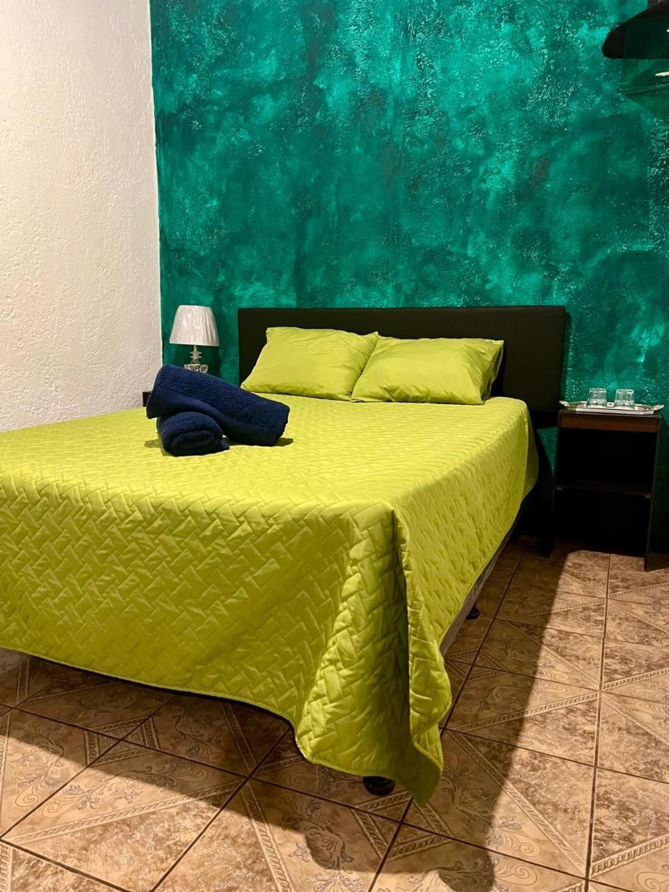 Wonderland Hostel 안티구아 과테말라 외부 사진