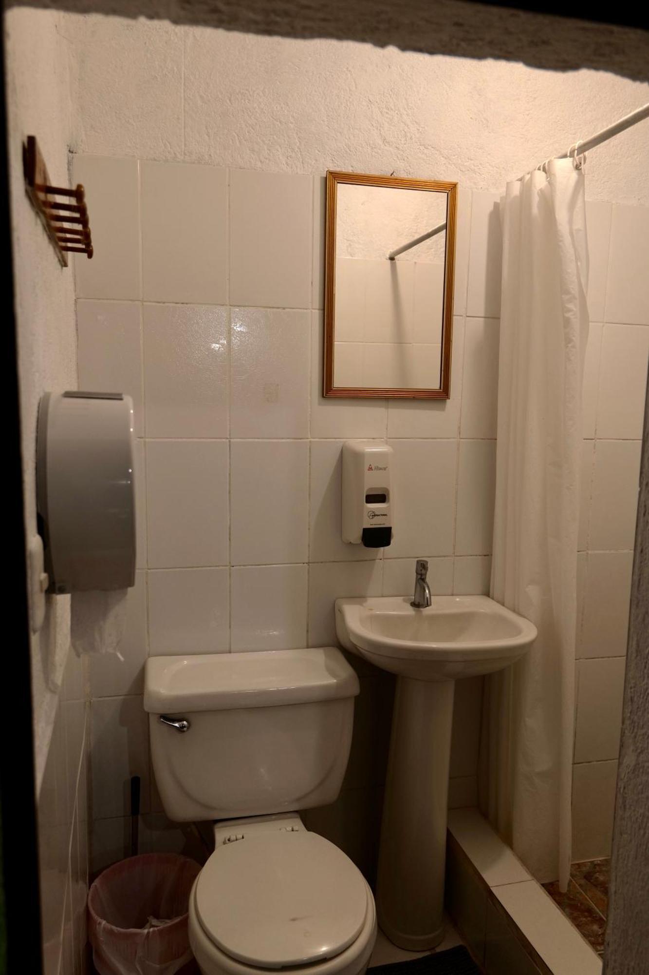 Wonderland Hostel 안티구아 과테말라 외부 사진